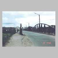 111-1345 Wehlau, Lange Bruecke in Richtung Stadt.JPG